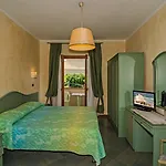 Kyrton Hotel