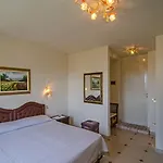 Kyrton 3*