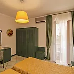 Hotel Kyrton
