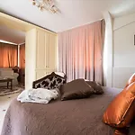 Kyrton Hotel 3*