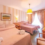 Kyrton Hotel 3*