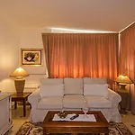 Kyrton Hotel 3*