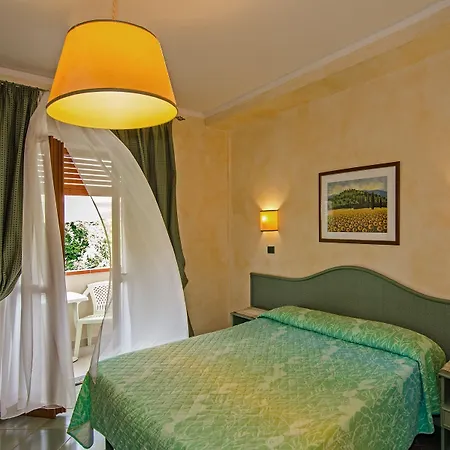 Kyrton Forte dei Marmi