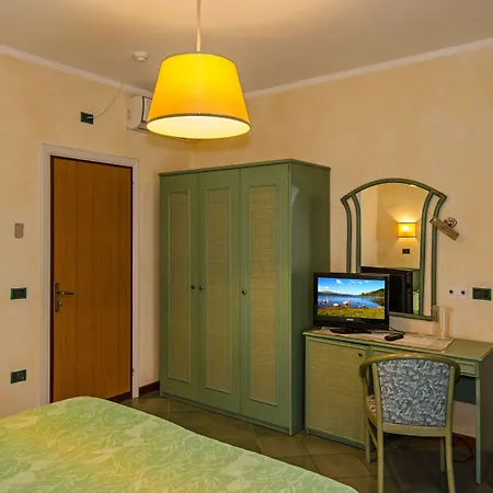 Kyrton Hotel 3*