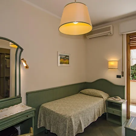 Kyrton Hotel