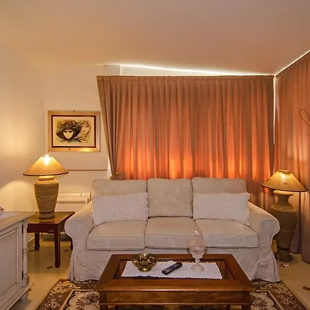 Kyrton Hotel 3*