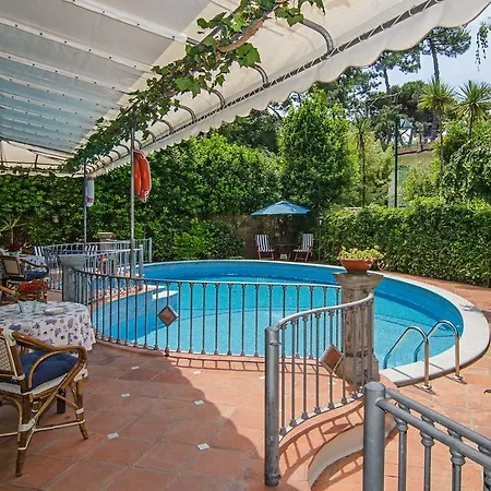 Hotel Kyrton 3*